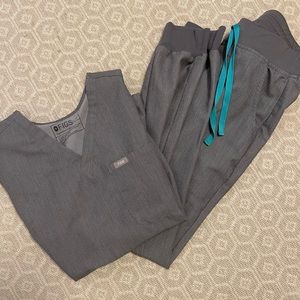 Figs scrubs set
